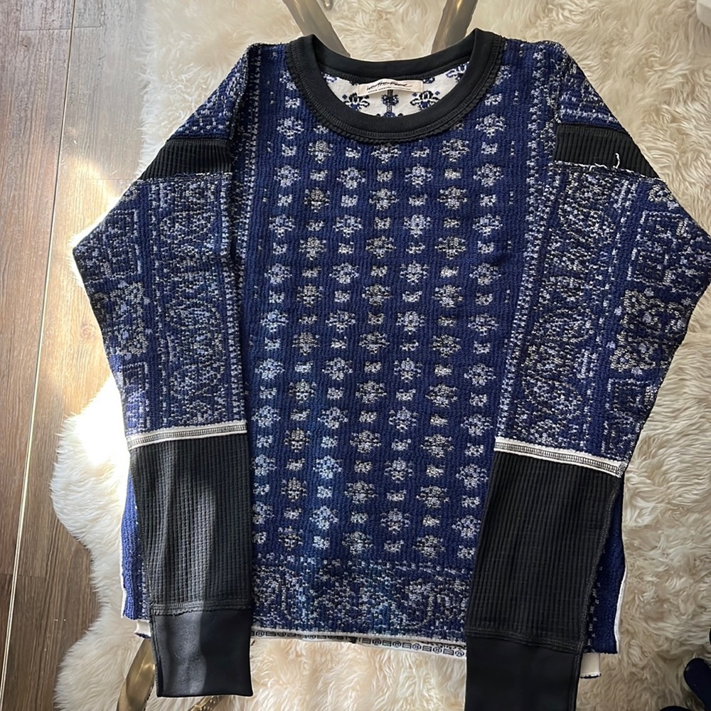 Free People thermal shirt blue and white med